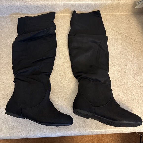 NIB Nature Breeze Black Faux Suede Thigh high Soft Boots 8 Titus - Picture 1 of 16